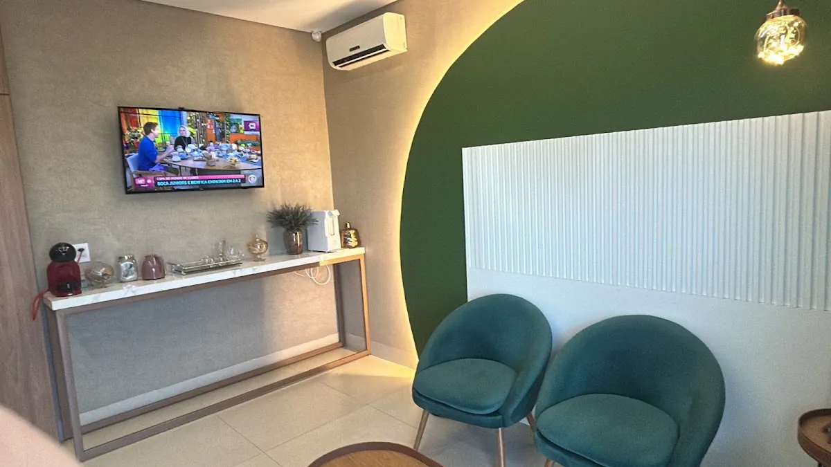 Nayara Puertas Harmonização Facial — Estética e Skincare em Juína-MT (foto 4)